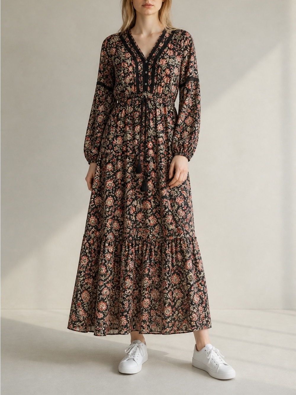 Wonderly Women’s Maxi Dress Size L Black Floral Print Lace Trim Tie Waist Boho
